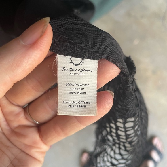 For Love and Lemons black sheer lace robe - Picture 6 of 7